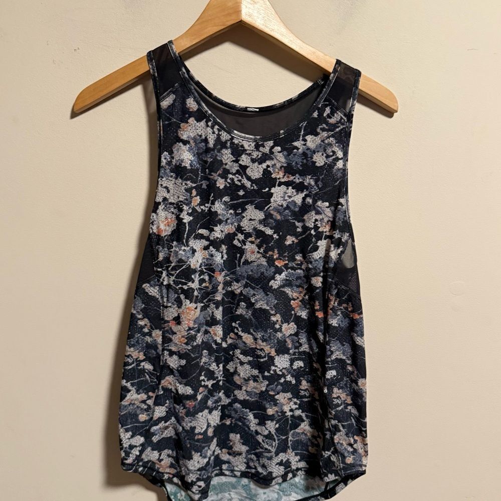 Lululemon Sculpt Tank II Spring Bloom Multi / Black- Size Small